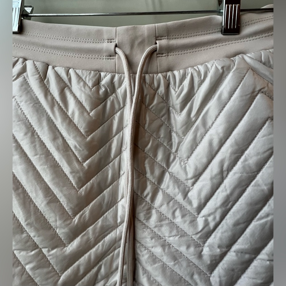 Athleta - Apres Ski Short - NWT & NWOT - off white - Various sizes 2-6-8